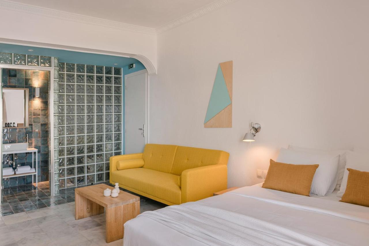The Blue Hotel Skiathos Town Exterior photo